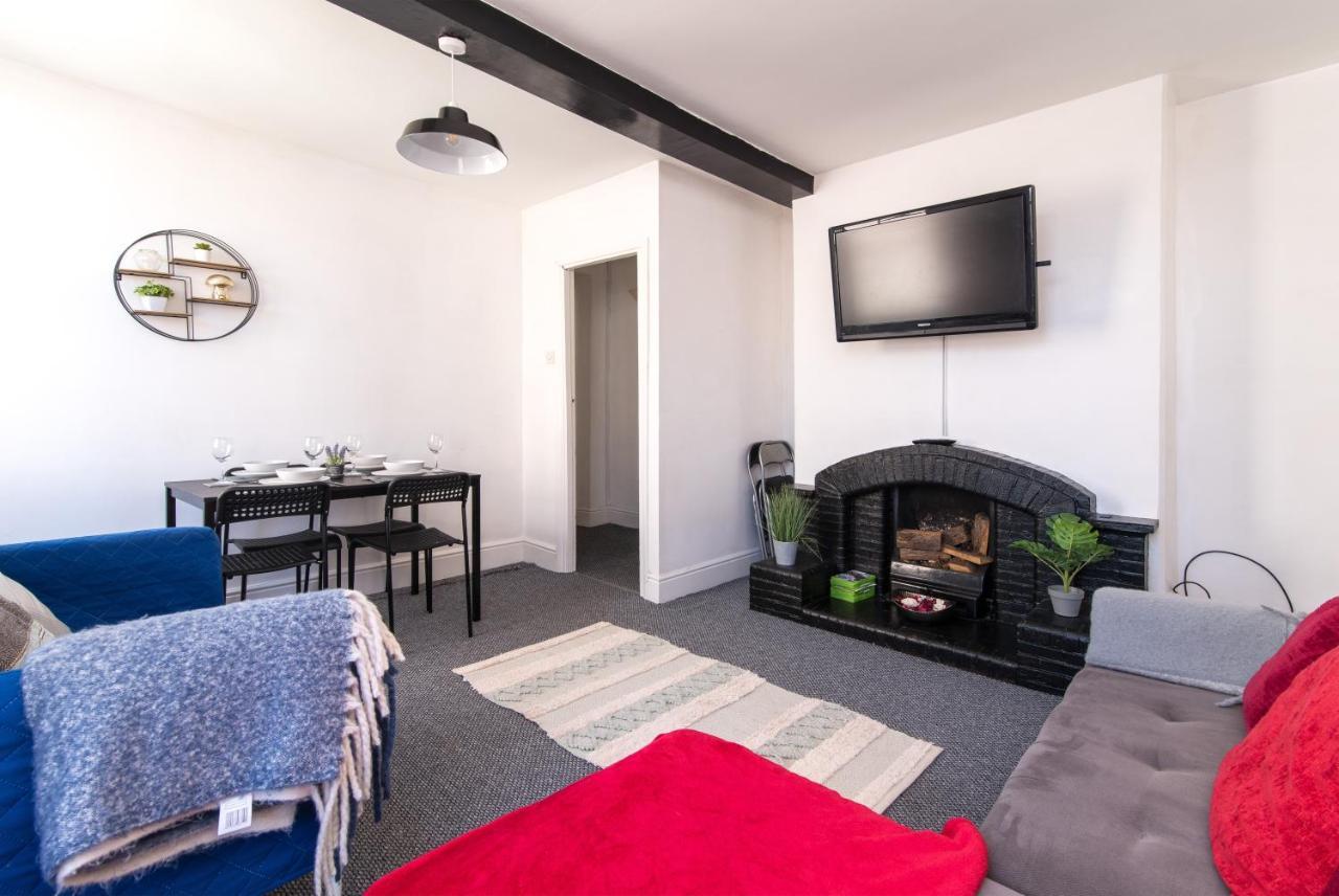 Characterful 2 Bed Apartment - Spacious & Comfy 达宁顿堡 外观 照片